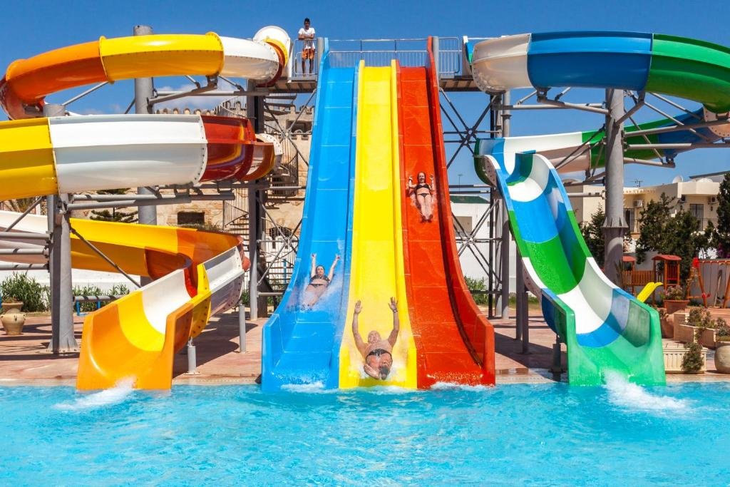 Zodiac Hotel & Aqua Park